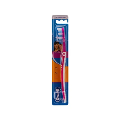 Oral-B Classic Toothbrush - Medium