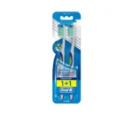 Oral-B OM049 Pro Expert CrossAction Medium Toothbrush, 2 Pieces - Multi Color